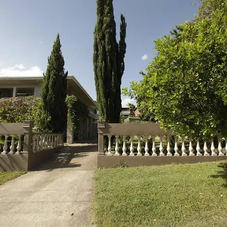 Detached Balcony With Shared Bathroom Apartment Brisbane
