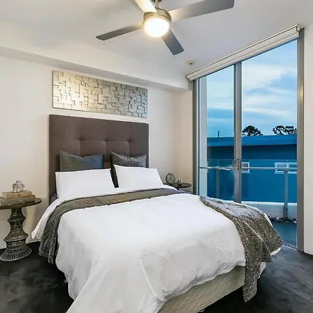 Apartment Stunning Waterfront Penthouse 3 Or 4 Bedrooms Brisbane