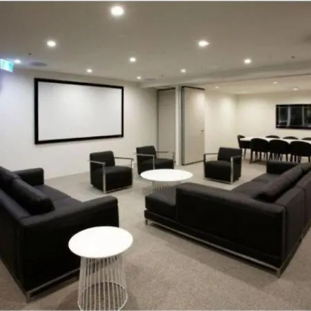 Stunning Waterfront Penthouse 3 Or 4 Bedrooms Apartment