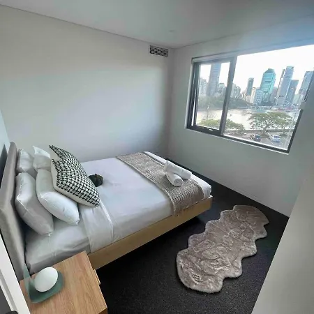 Sub-penthouse In The Heart!
