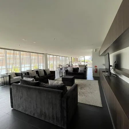 Milton 2305 Apartment