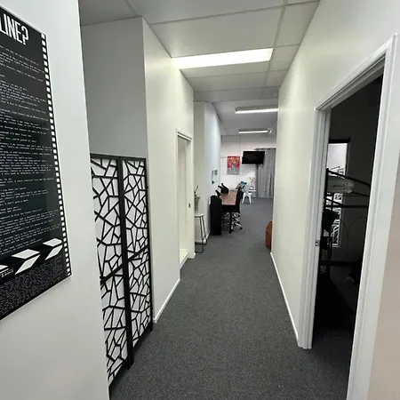 Stylish Luxury Executive Close To Everything ! Brisbane