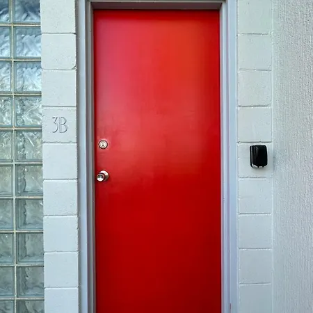 Stylish Luxury Executive Close To Everything ! Brisbane