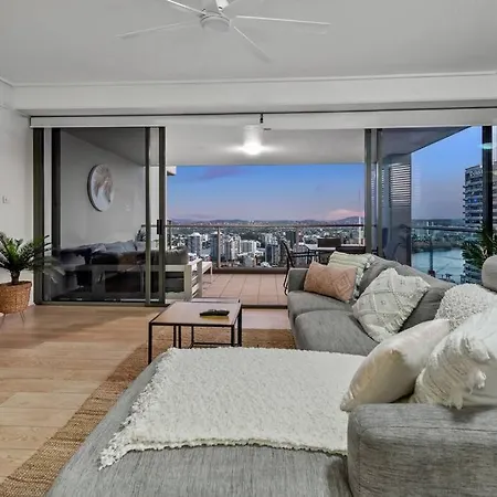 Apartment Breathtaking! 2bed/2bath/1car/pool ~ Cbd