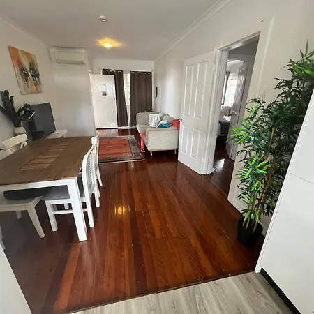 Paddington Pad With Back Deck And Free Car Space Close To Suncorp Apartment *