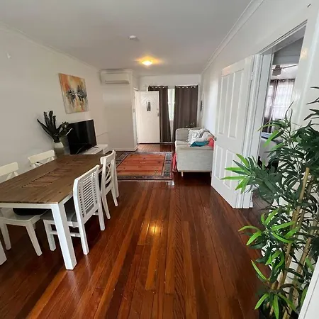 Paddington Pad With Back Deck And Free Car Space Close To Suncorp
