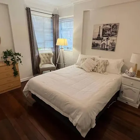 Paddington Pad With Back Deck And Free Car Space Close To Suncorp
