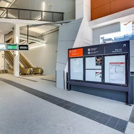Paddington Pad With Back Deck And Free Car Space Close To Suncorp * Brisbane