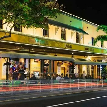 Paddington Pad With Back Deck And Free Car Space Close To Suncorp Apartment