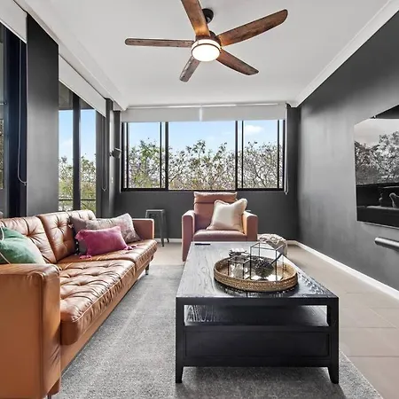 Riverfront Elegance! ~ 2bed/2bath/1car ~ West End Brisbane