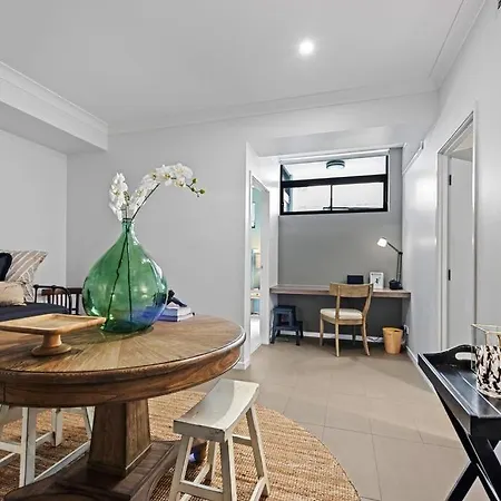 Riverfront Elegance! ~ 2bed/2bath/1car ~ West End Brisbane