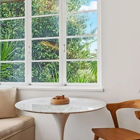 Casa Bonita! 1bed/1bath/1car ~ New Farm Brisbane