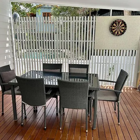 4br Family House, Pool. West End