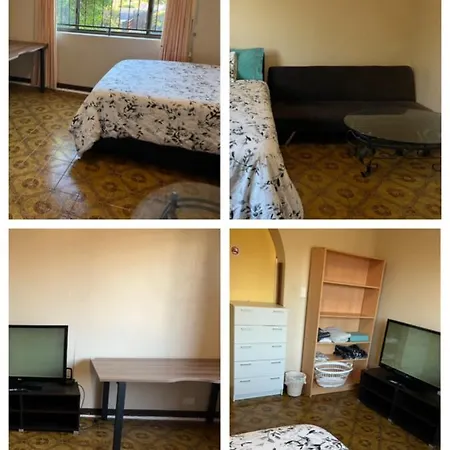 Homestay Aspley Bedroom & Share Bathroom With Other Guests *