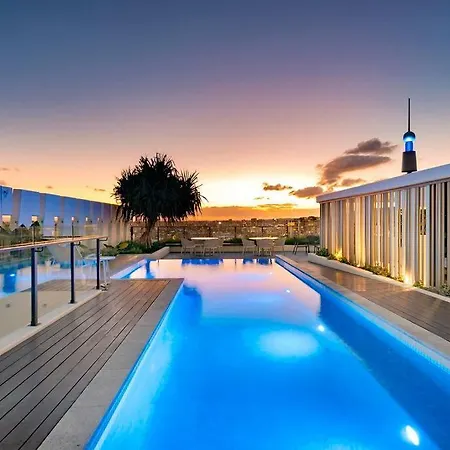 Urban Elegance 2b2b W Parking, Pool South Apartment Brisbane