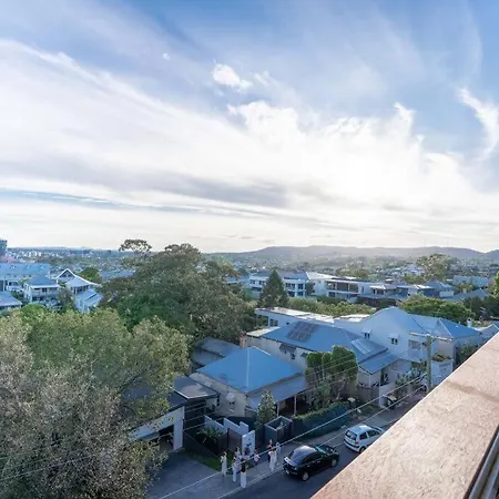 2b1b Apt Sunset View+parking+city+suncorp Stadium *