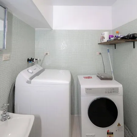 Apartment 2b1b Apt Sunset View+parking+city+suncorp Stadium