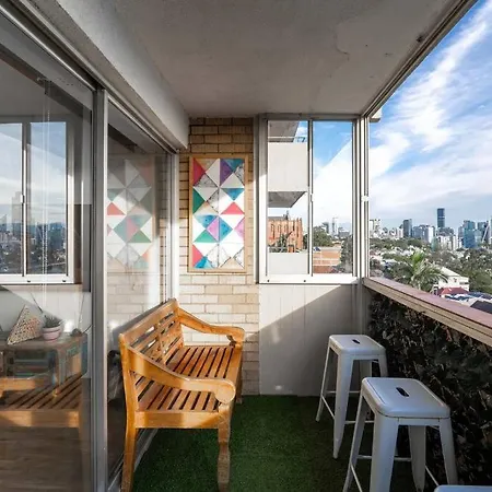 Apartment 2b1b Apt Sunset View+parking+city+suncorp Stadium *