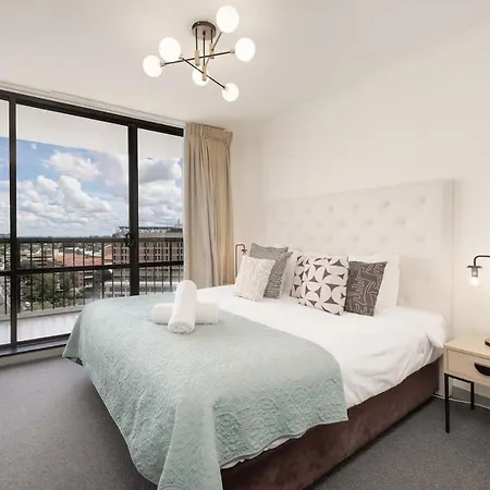 Apartment B-a Hillcrest 707n