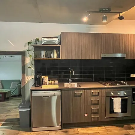 Apartment 1bed Unit Inside Pavillion On Brookes
