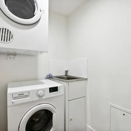 Apartment Bright Inner-city 1-bed With Spacious Balcony *