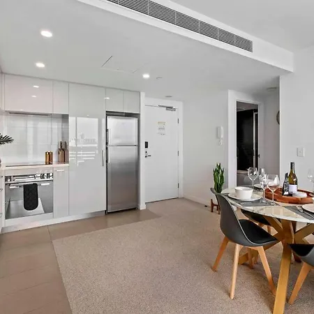 Apartment Cozy 2 Bed Retreat Milton - Pool, Walk To Sstadium *