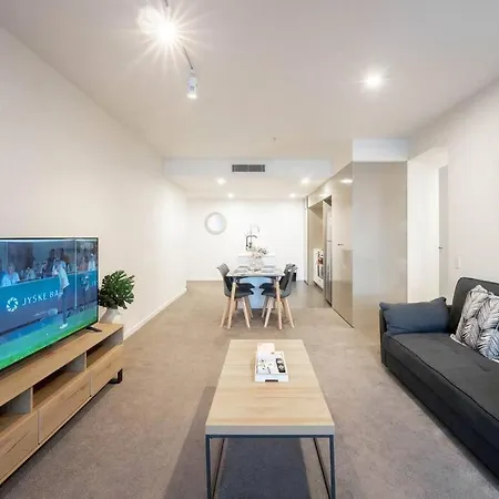 Urban Elegance 2b2b W Parking, Pool South Brisbane