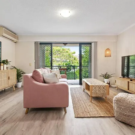 Apartment Boho Beauty ~ 2 Bed/2 Bath/1 Car ~ New Farm Brisbane