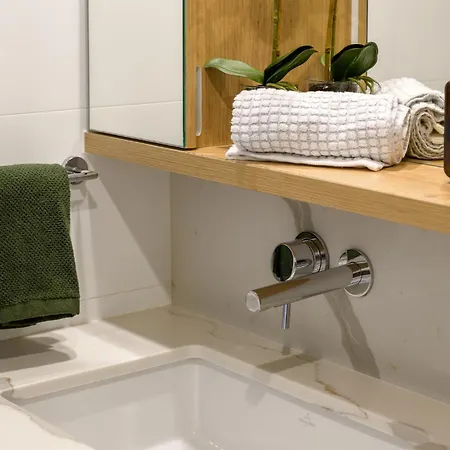 Luxury Gabba Apartment