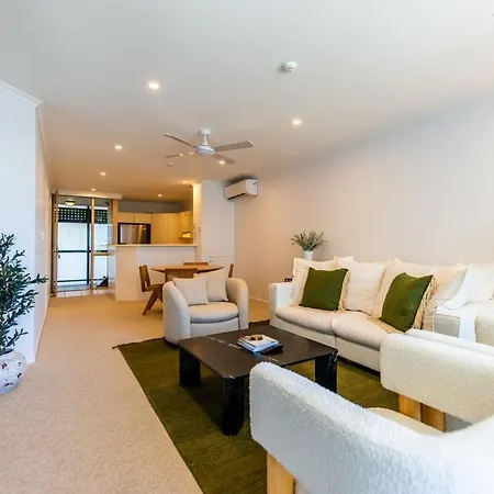 Apartment 2 Bedrooms 2 Bathrooms W Parking & Pool *