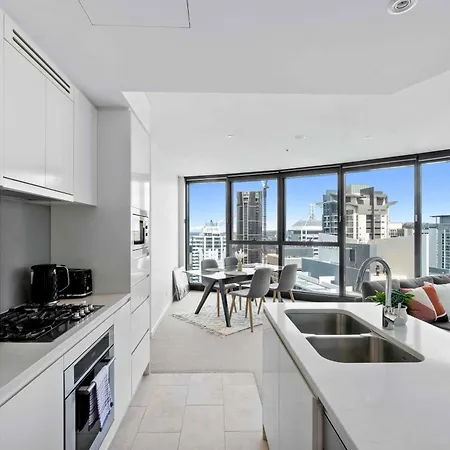 Cbd 2br Skyhigh W Panoramic Views Pool Gym Wifi * Brisbane