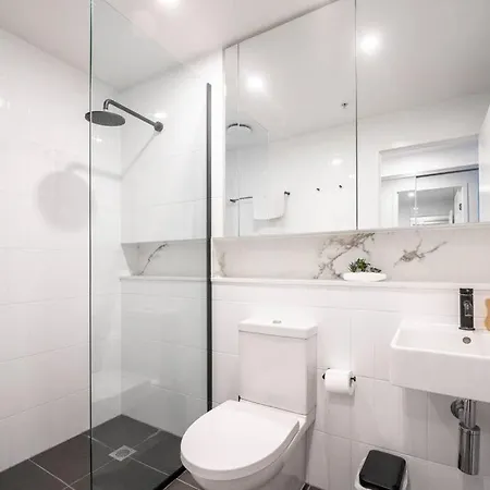 Urban Elegance 2b2b W Parking, Pool South