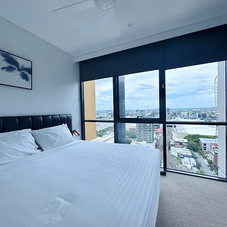Apartment Urban Riverside Escape At Cultural Centre Precinct