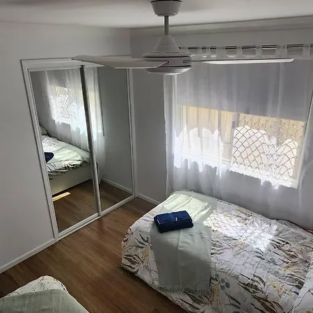 Peaceful Getaway - Stylish, Newly Updated House