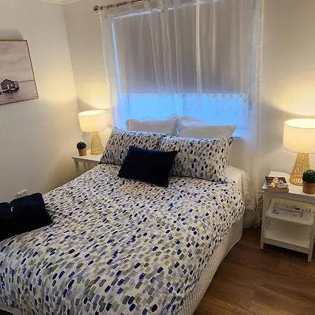 Holiday home Peaceful Getaway - Stylish, Newly Updated House