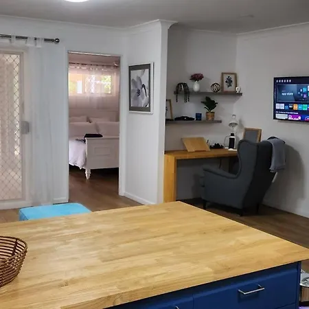 Holiday home Peaceful Getaway - Stylish, Newly Updated House *