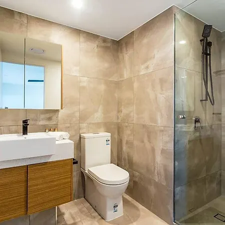Apartment Slick 1 Bedroom + Carpark - Walk To Brisbane