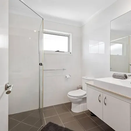 Blissful Bulimba ~ 3bed/2.5bath/1car ~ Townhouse Holiday home *