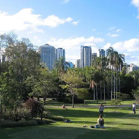 Apartment Balcony With Gardens&river Views By Stylish Brisbane