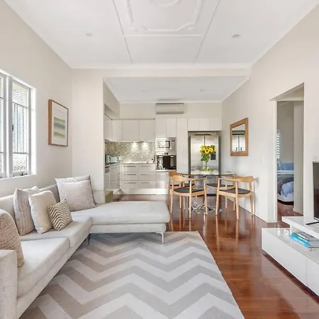 Modern Twist + Old World Charm ~ 3bed/2bath/2car *