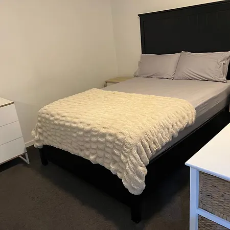 Furnished 2 Beds 1 Bath In Fortitude Valley Apartment Brisbane