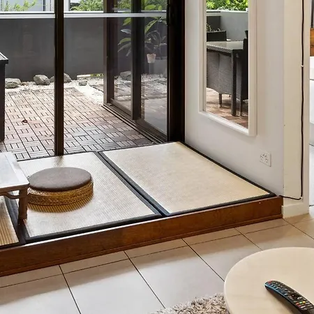 Southbank One Bedroom With Free Parking Brisbane