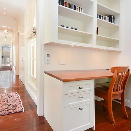 The Family Getaway ~ 3 Bed/2 Bath/1car ~ Wooloowin Holiday home