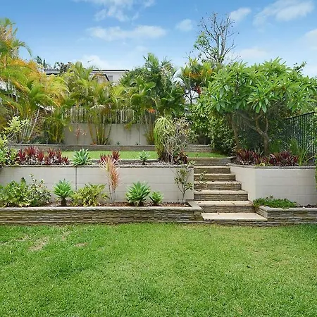 Holiday home The Family Getaway ~ 3 Bed/2 Bath/1car ~ Wooloowin Brisbane