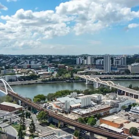 Apartment Riverview High Level 2bd1 *