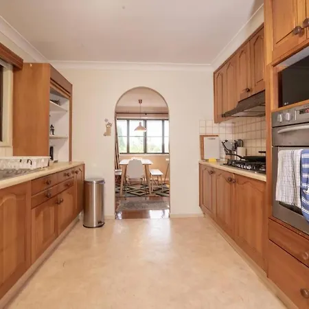 Holiday home 13km From Cbd & Airport Comfortable House Brisbane