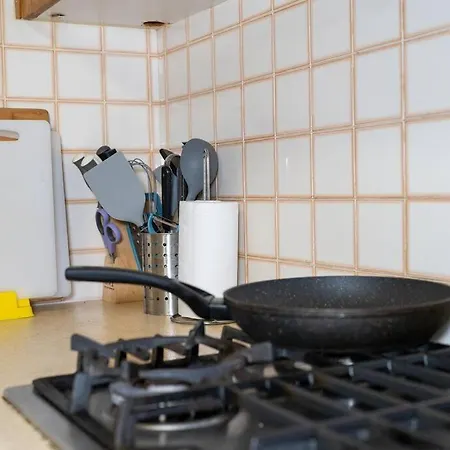 13km From Cbd & Airport Comfortable House