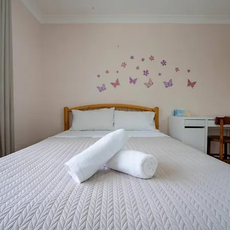 Holiday home 13km From Cbd & Airport Comfortable House
