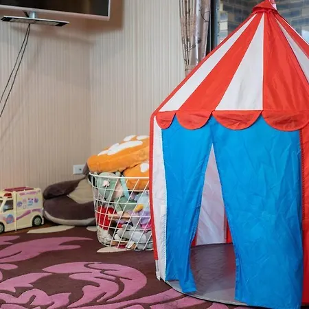 13km From Cbd & Airport Comfortable House *