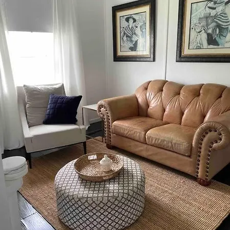 Comfy Queenslander Hotel